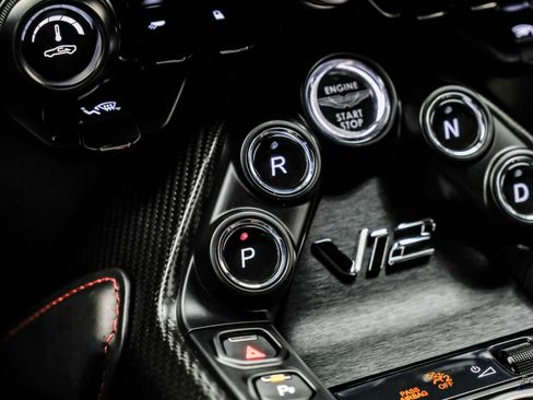Used 2023 Aston Martin V12 Vantage RWD image 69