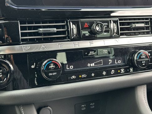 New 2026 Nissan Pathfinder SV image 21