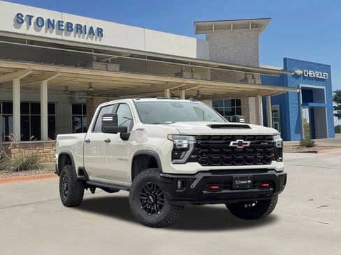 New 2026 Chevrolet Silverado 2500 ZR2 AWD/4WD image 1