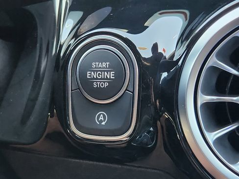 Used 2026 Mercedes-Benz GLA 250 4MATIC image 21