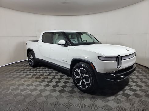 Used 2024 Rivian R1T Adventure AWD/4WD image 7
