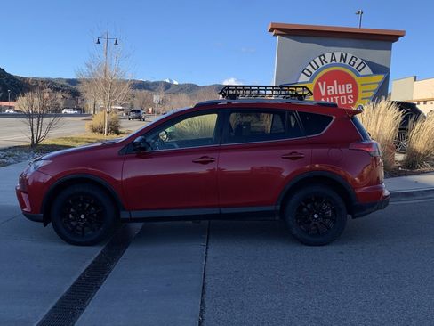 Used 2017 Toyota RAV4 LE image 14