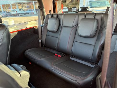 Used 2018 Jeep Wrangler Rubicon image 24