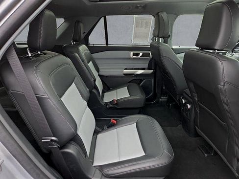 Certified 2023 Ford Explorer XLT w/ Equipment Group 202A AWD/4WD image 24