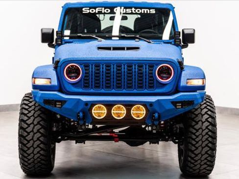 Used 2026 Jeep Wrangler Unlimited Sport AWD/4WD image 4