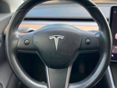 Used 2018 Tesla Model 3 RWD image 19