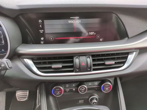 Used 2024 Alfa Romeo Stelvio Veloce image 30