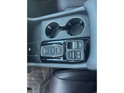 Used 2025 Honda Pilot Black Edition image 20