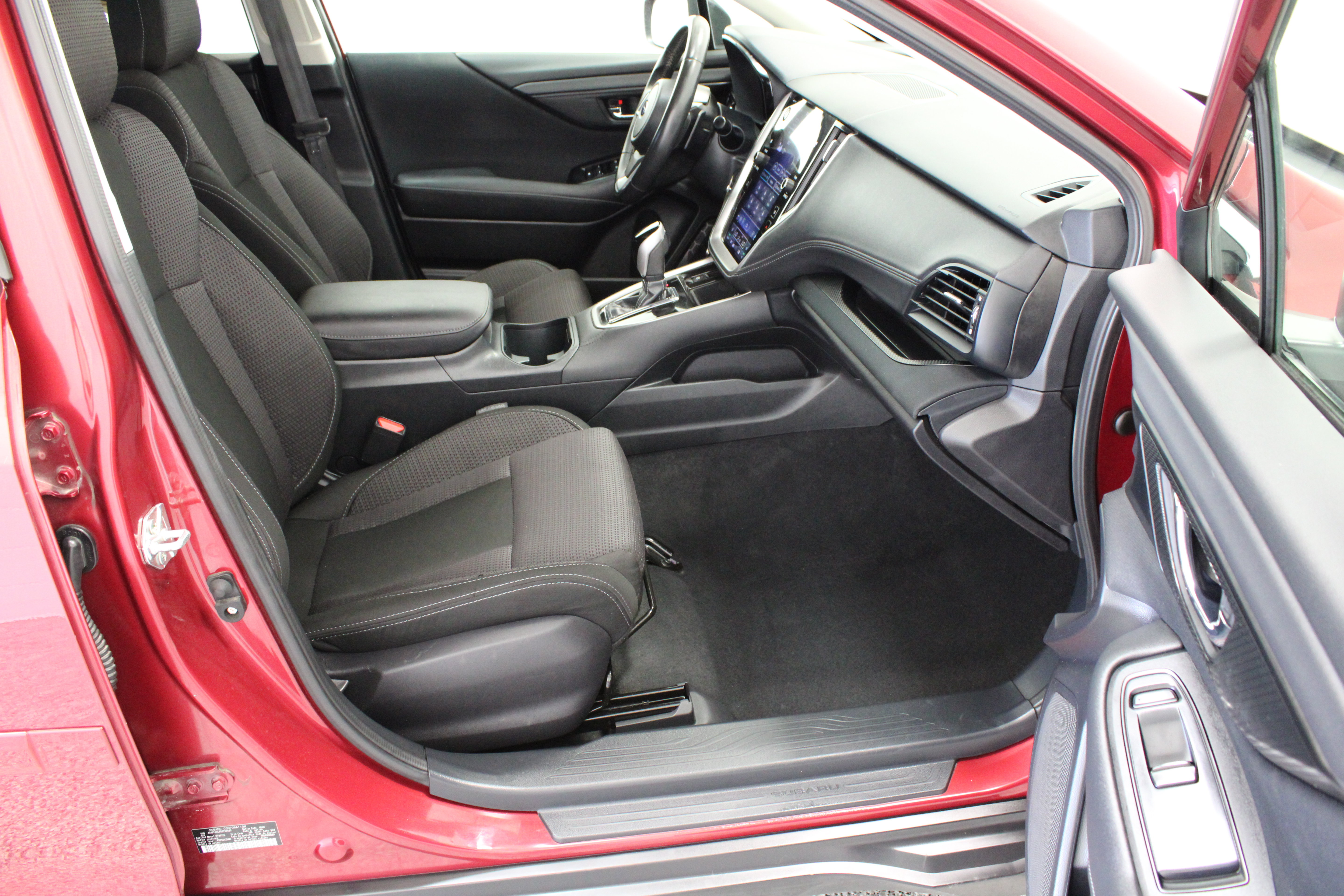 Used 2025 Subaru Outback Premium AWD/4WD image 36