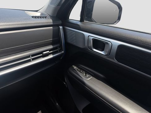 Used 2024 Hyundai Santa Fe Limited FWD image 17