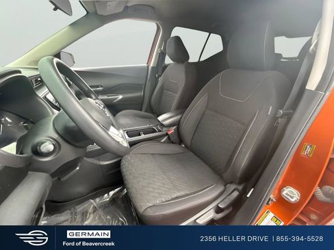Used 2021 Nissan Kicks SV FWD image 11
