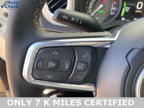 Used 2024 Jeep Wrangler Unlimited Sahara image 31