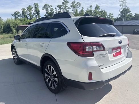 Used 2017 Subaru Outback 2.5i Limited AWD/4WD image 6