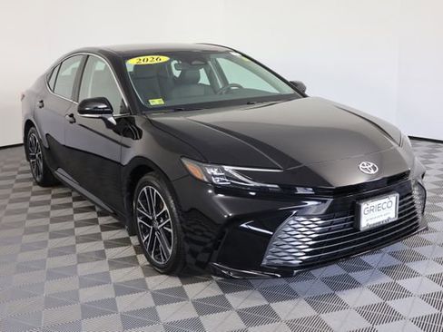 Used 2026 Toyota Camry XLE FWD image 1