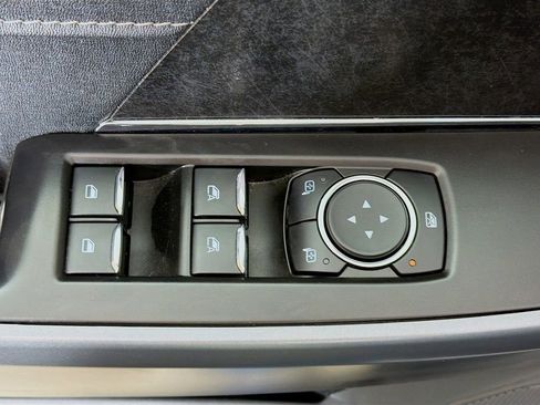 Used 2023 Ford F150 Lightning XLT image 27