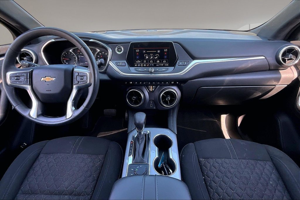Used 2022 Chevrolet Blazer LT FWD image 15