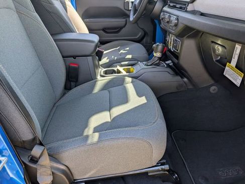 New 2026 Jeep Gladiator Sport image 27