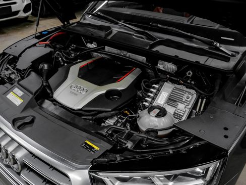 Used 2018 Audi SQ5 Prestige w/ Prestige Package AWD/4WD image 47