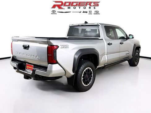 Used 2024 Toyota Tacoma TRD Off-Road image 7