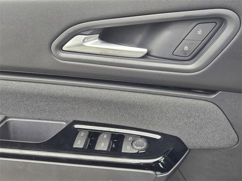 New 2025 Honda Prologue EX image 16