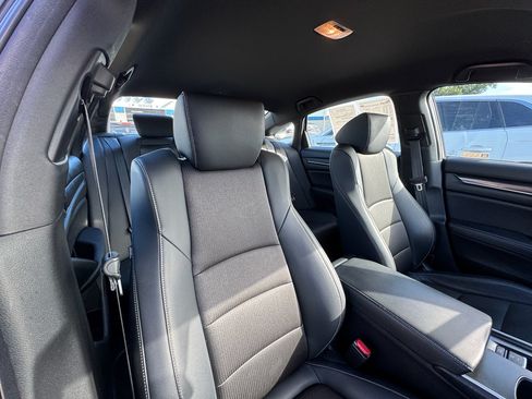 Used 2018 Honda Accord Sport image 12