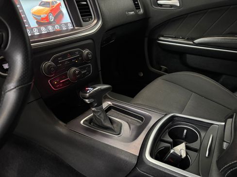 Used 2017 Dodge Charger R/T Scat Pack w/ Beats Audio Group image 21