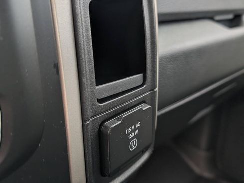 Used 2018 RAM 1500 Big Horn AWD/4WD image 24