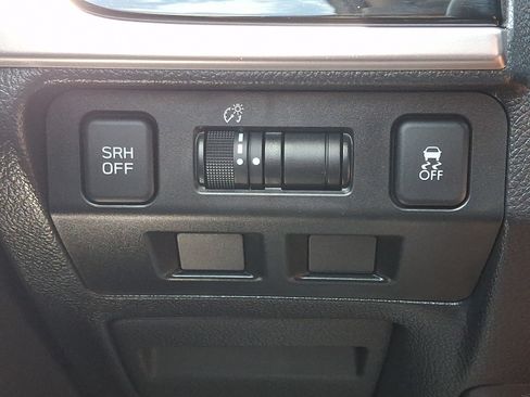 Used 2018 Subaru Forester 2.5i Premium AWD/4WD image 26