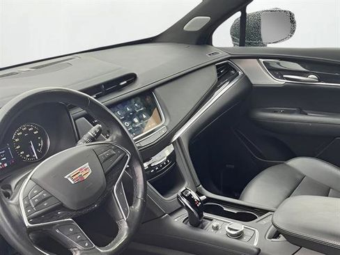 Used 2023 Cadillac XT5 Premium Luxury image 12