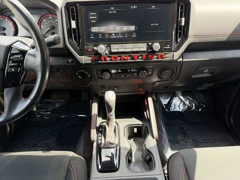 Used 2025 Nissan Frontier PRO-4X AWD/4WD image 11