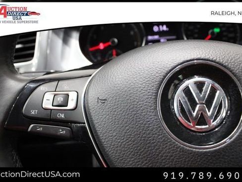 Used 2017 Volkswagen Golf Alltrack SE image 28
