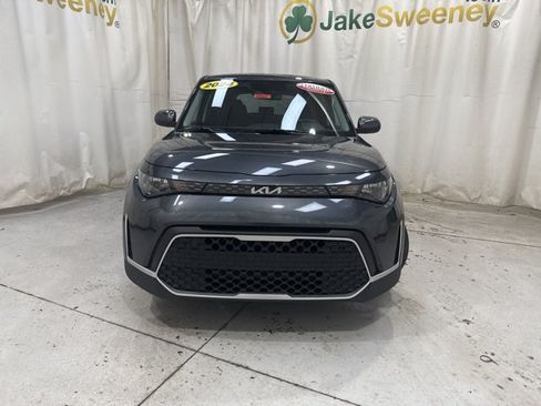 Used 2024 Kia Soul LX w/ Option Group 015 FWD image 3
