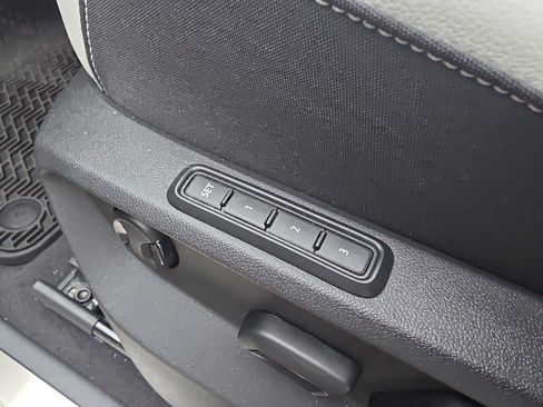 Used 2024 Volkswagen Atlas Cross Sport SEL Premium R-Line image 16