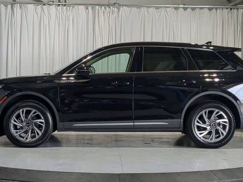 Used 2023 Lincoln Corsair AWD w/ Equipment Group 101A image 5