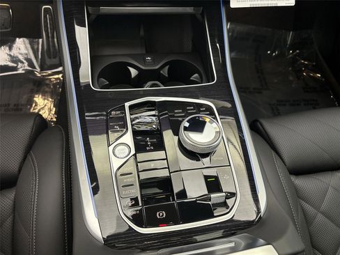 New 2026 BMW X5 xDrive50e w/ Executive Package image 23