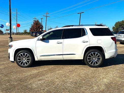 Used 2023 GMC Acadia Denali w/ Denali Ultimate Package image 5