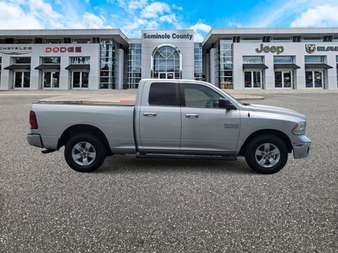 Used 2016 RAM 1500 Classic SLT RWD image 9