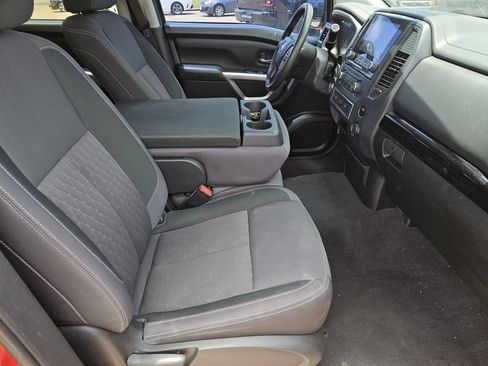 Used 2022 Nissan Titan SV RWD image 29