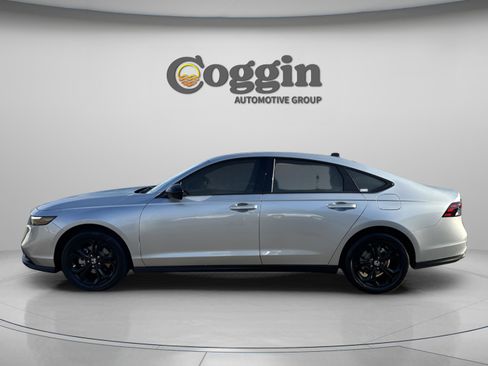 New 2025 Honda Accord SE image 4