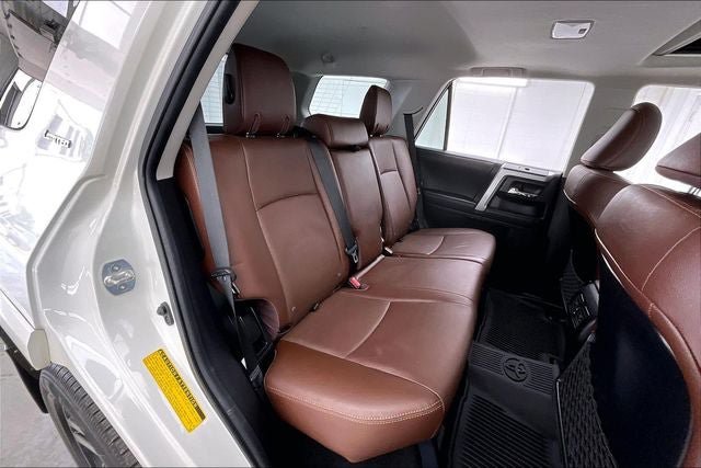 Used 2021 Toyota 4Runner Limited AWD/4WD image 19