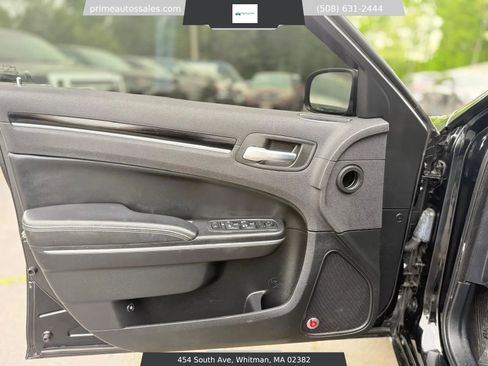Used 2017 Chrysler 300 S AWD/4WD image 35