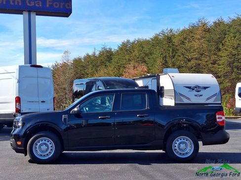 New 2025 Ford Maverick XL image 2