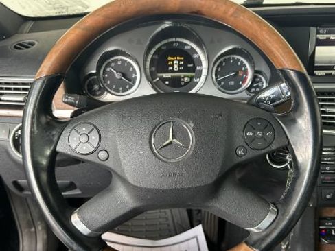 Used 2013 Mercedes-Benz E 350 4MATIC Sedan image 7