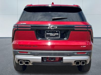 Used 2025 Chevrolet Traverse Z71 w/ Enhanced Driving Package