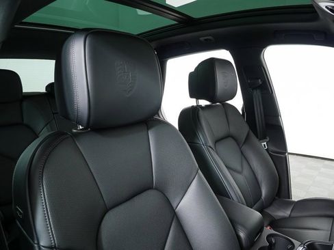 New 2026 Porsche Macan S image 25