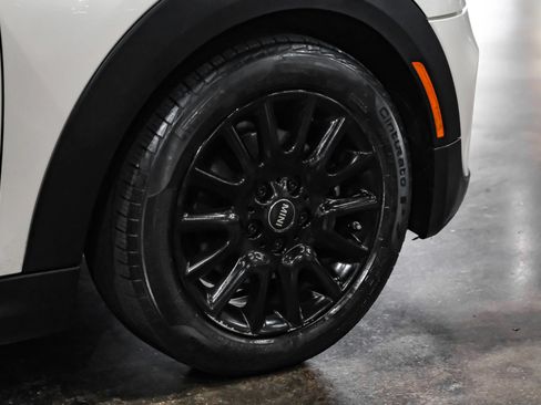 Used 2017 MINI Cooper 2-Door Hardtop FWD image 47
