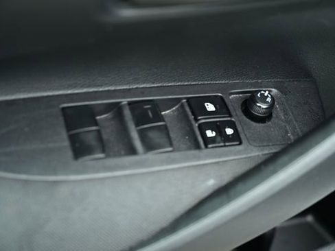 Used 2023 Toyota Corolla LE image 38