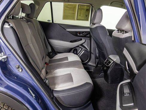 Used 2025 Subaru Outback Premium w/ Popular Package #1A AWD/4WD image 40