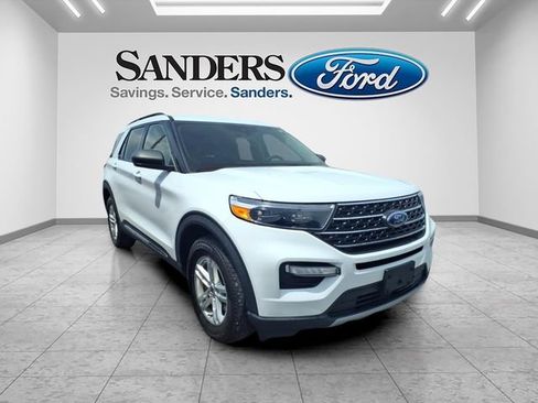 Used 2023 Ford Explorer XLT w/ Equipment Group 202A AWD/4WD image 1