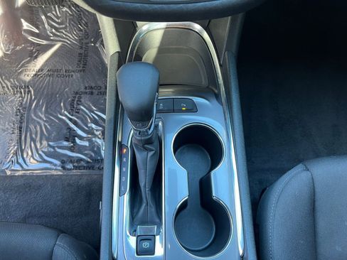 Used 2024 Chevrolet Malibu LT image 41